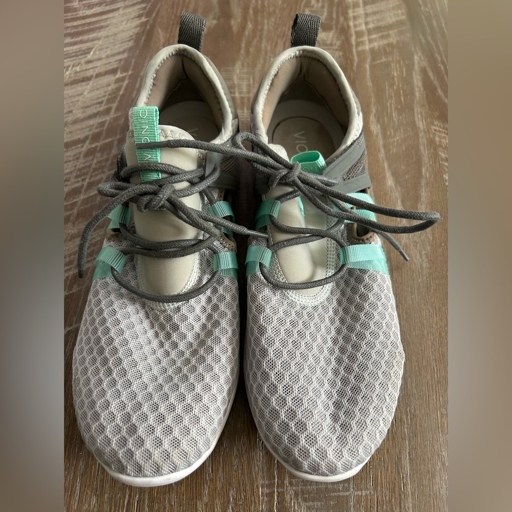 Vionic Adore Women's Gray and Teal Athletic Shoes